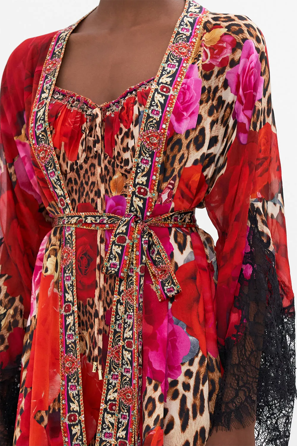 LAYER WITH LACE CONTRAST SLEEVES HEART LIKE A WILDFLOWER