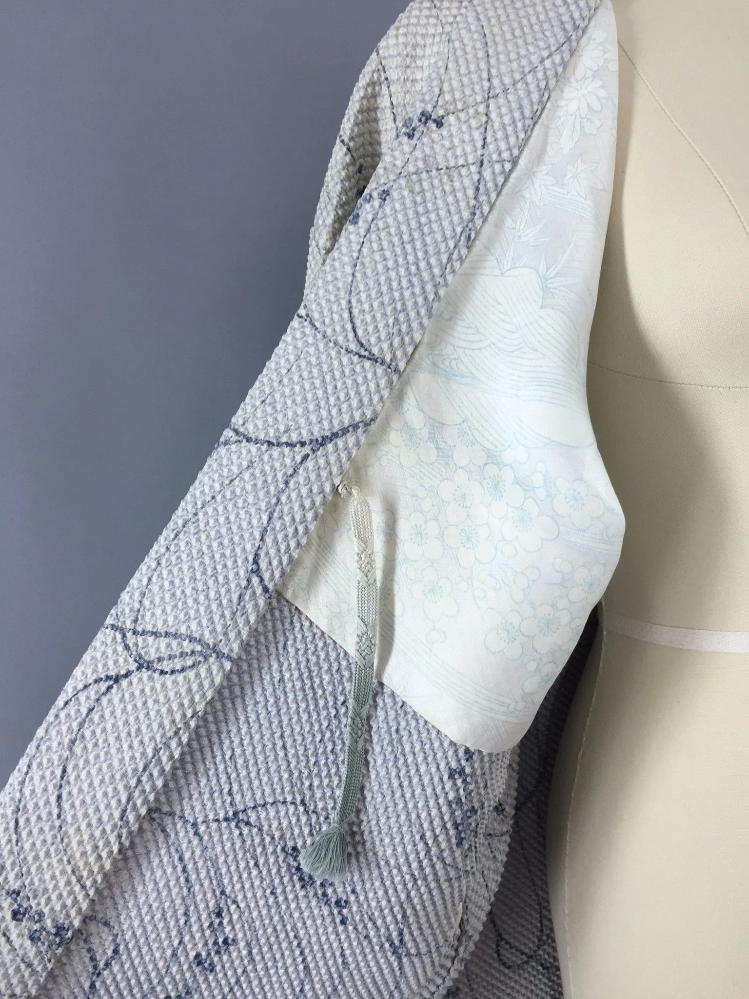 Vintage 1960s Silk Haori Kimono Cardigan / Blue-Grey Shibori