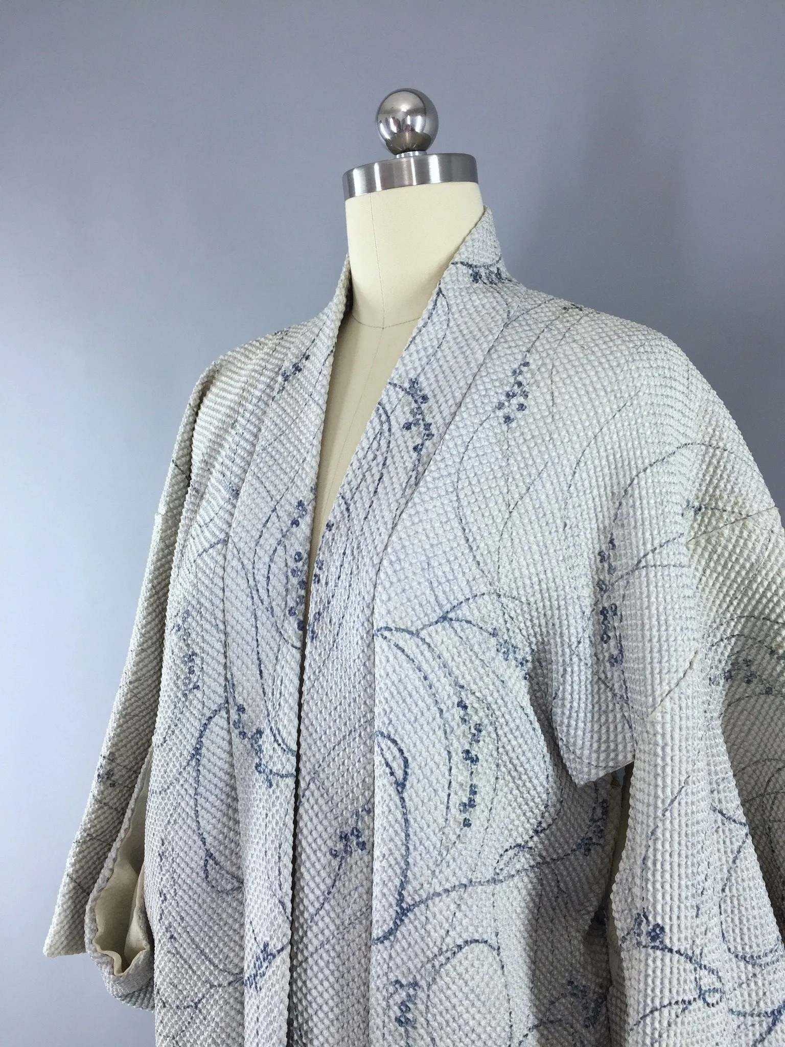 Vintage 1960s Silk Haori Kimono Cardigan / Blue-Grey Shibori